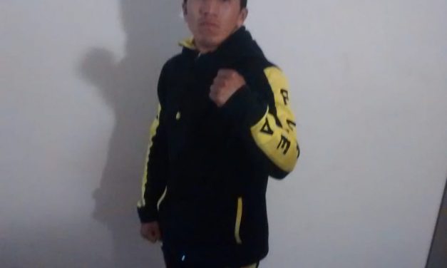 Diego Montalvo, boxeador en la final de Festival Olímpico