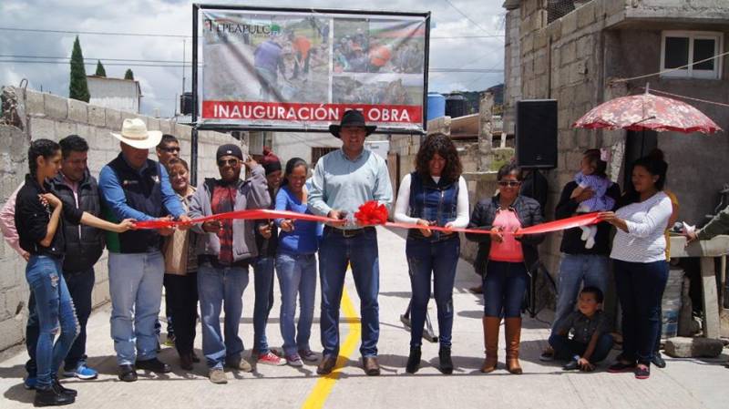 Inauguran Cerrada de Niños Héroes en Tepeapulco