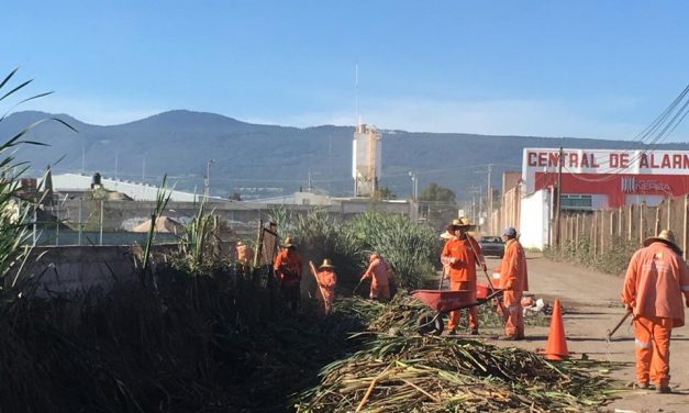 Limpian dren de San Francisco Huatengo para prevenir desastres