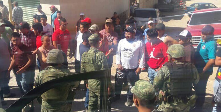 Enfrentamiento entre militares y huachicoleros en Cuautepec