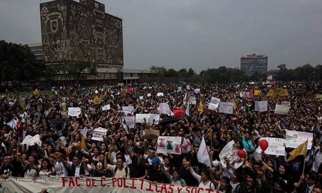 Estudiantes mantienen paros y marchan para pedir paz