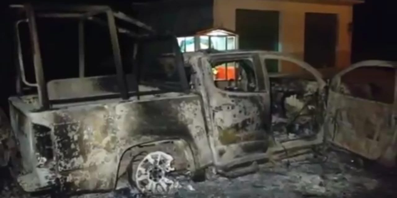 Pobladores quemaron 3 patrullas en Tepeji