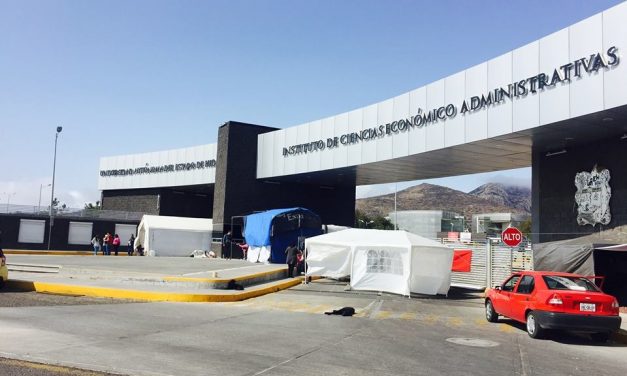 Estudiantes de la UAEH acusan desabasto de agua en instalaciones desde hace un año