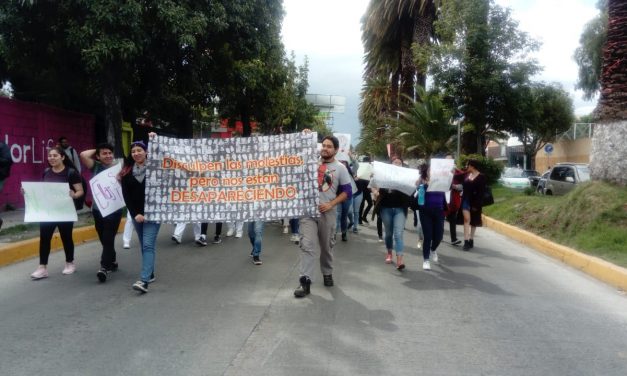 Marchan en Pachuca en protesta por violencia y desapariciones