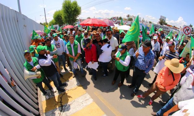 Integrantes de la UNTA piden destitución del alcalde de Epazoyucan