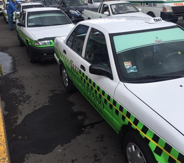 Taxis de la Central de Abasto y de hospitales realizan cobros excesivos