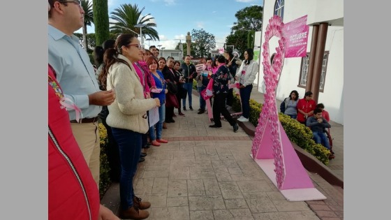 Sensibilizan en Santiago Tulantepec sobre prevención de cáncer de mama