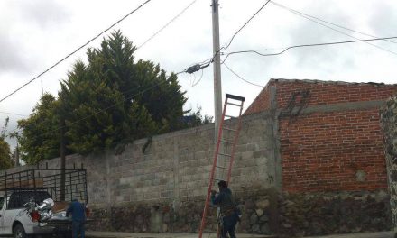 Reemplazan luminarias de Zapotlán para ahorrar gastos en el servicio