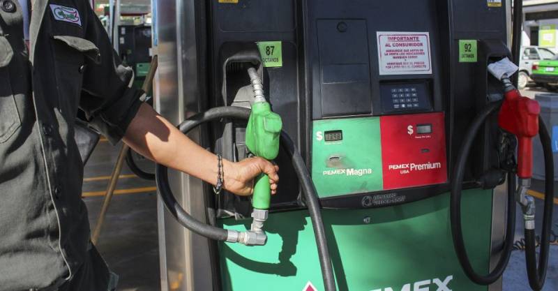 Ciudadanos manifiestan hartazgo por aumento en el precio de gasolina