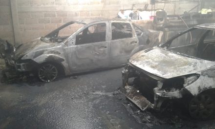 Se incendia taller de costura en Cuautepec de Hinojosa