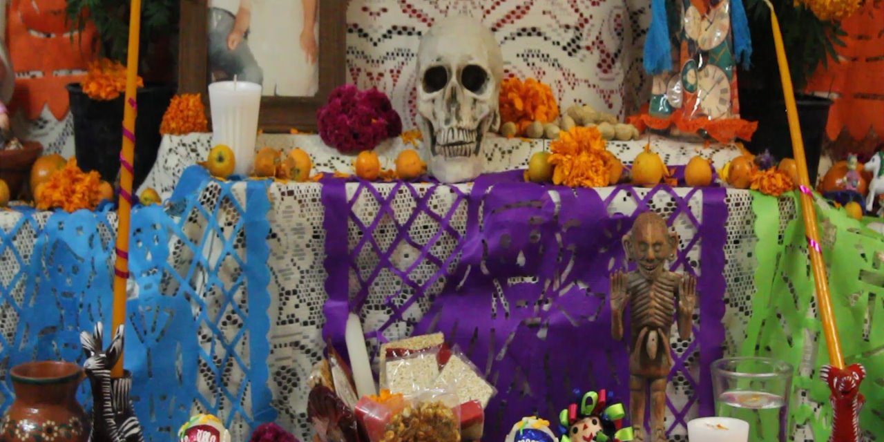 Entre Halloween y Día de Muertos, se realizan festejos en Pachuca