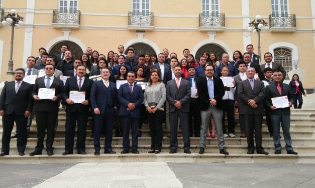 Reconocen a 44 personas en la primera Gala Deportiva Universitaria 2018