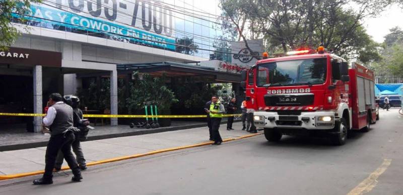 Dos heridos por explosión en cafetería en Lomas de Chapultepec