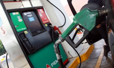 Gasolina magna costará 1.5 pesos menos por litro del 30 de marzo al 5 de abril