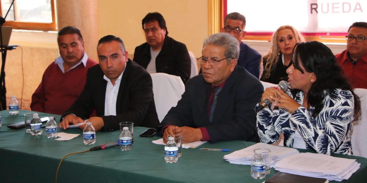 Docentes de Hidalgo respaldan denuncia contra dirigente del SNTE