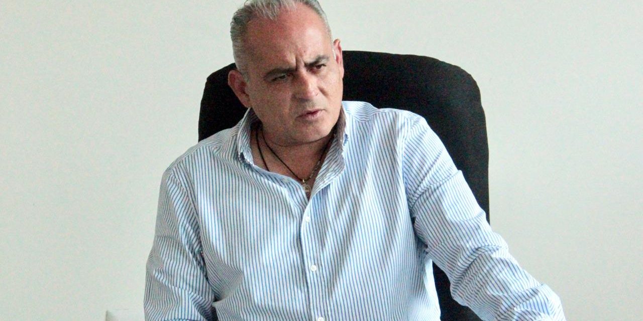 Víctor Velasco dio informe sobre SEDESOL al equipo de transición