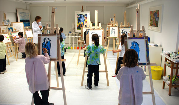 UAEH ofrece talleres de iniciación artística para niños y adultos