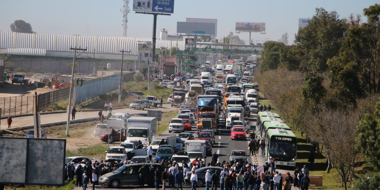 Anuncian bloqueos a carreteras para este martes, incluida la México-Pachuca