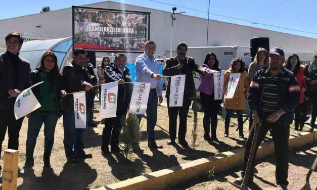 Inicia obra en el acceso en el corredor Industrial de Tepeapulco