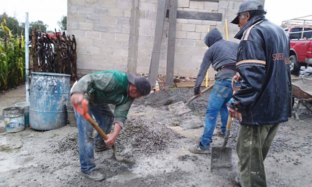 Programa piso firme beneficia a 21 familias de Villa de Tezontepec