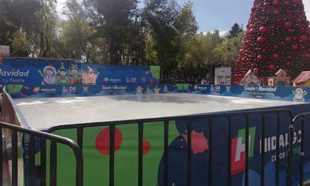 Pista de hielo estará en Plaza Juárez hasta el 6 de enero