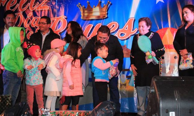 Celebran Día de Reyes en Villa de Tezontepec