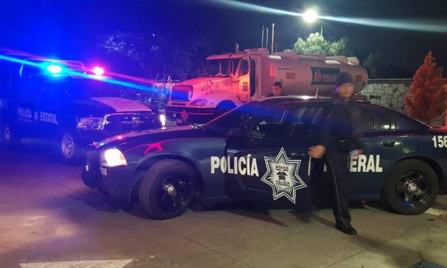 Frustran robo de una pipa con combustible en Ciudad Sahagún