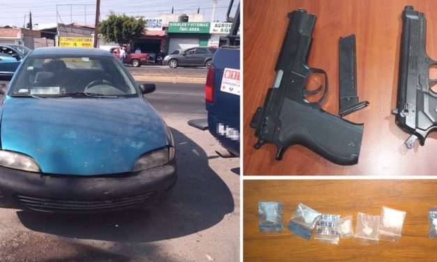Detienen a 4 sujetos por posesión de armas y probable droga, en San Salvador