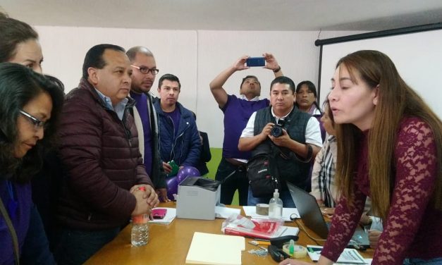 Víctor Cervantes busca reelegirse por cuarta ocasión como secretario general del SUTSPEEH