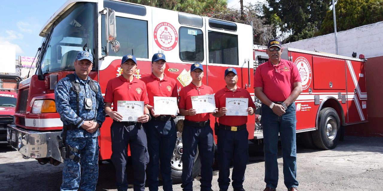Bomberos de Hidalgo reciben certificación por la Asociación de Bomberos de Texas