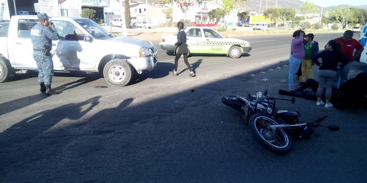 Policía de Pachuca resulta herido de un accidente contra una camioneta