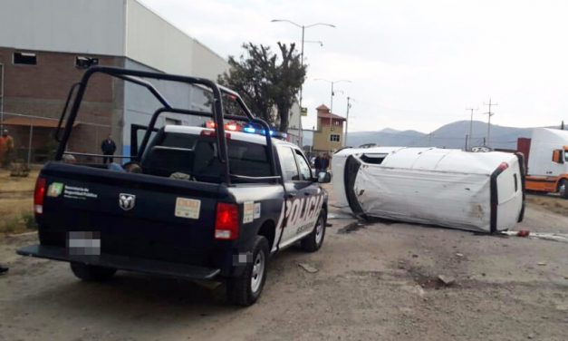 En persecución, policías estatales aseguran camioneta con hidrocarburo