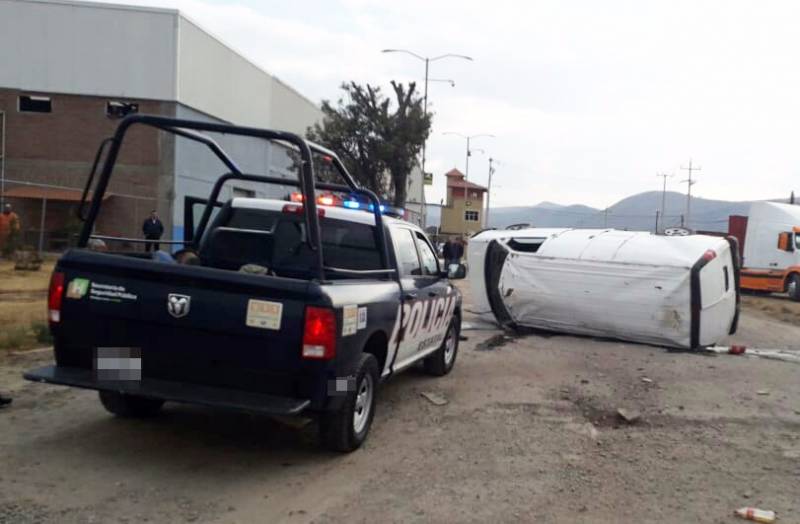 En persecución, policías estatales aseguran camioneta con hidrocarburo