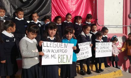 Alumnos y padres de CAIC de Tlapacoya se manifiestan