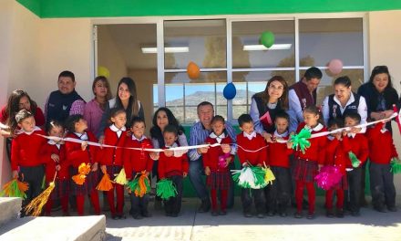 Alcalde de Tepeapulco inaugura aula en Jardín de Niños de CONAFE