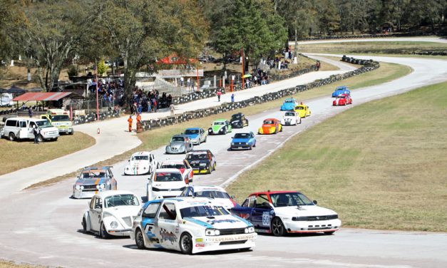 Rugieron motores; arrancó el Regional de Automovilismo de Car Champ