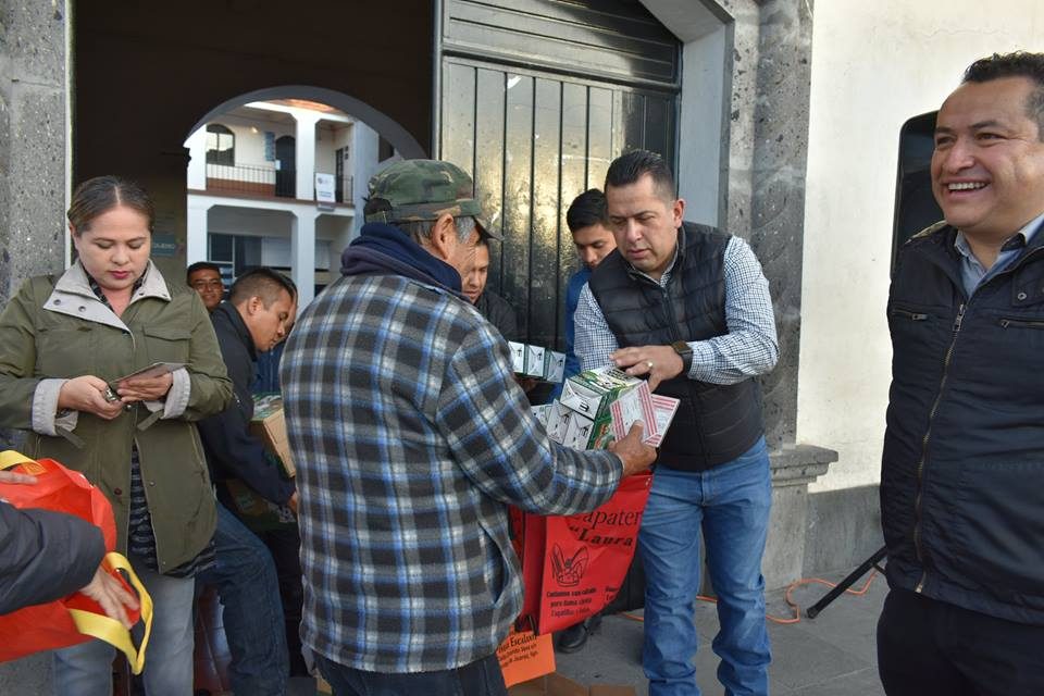Intentan solucionar problema de desabasto de leche Liconsa en Zapotlán