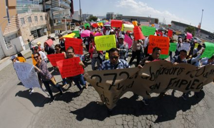 Protestan en Pachuca por despido de empleados de Prospera