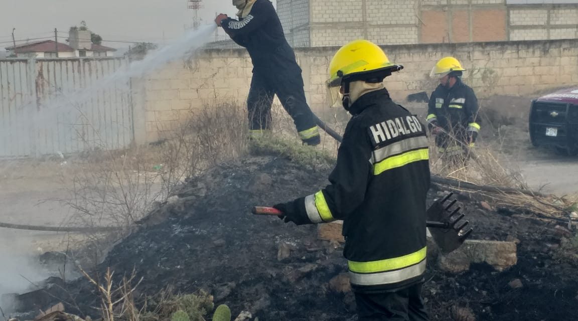 Se registró incendio en lote baldío en Pachuca