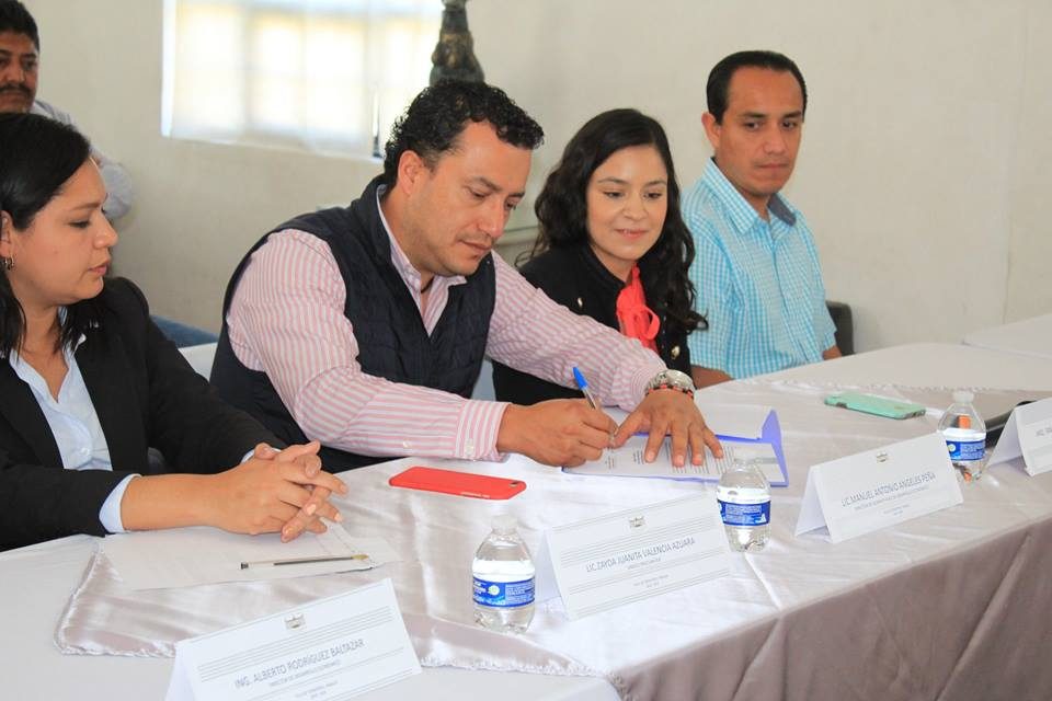 Instalan Comisión de Mejora Regulatoria en Villa de Tezontepec