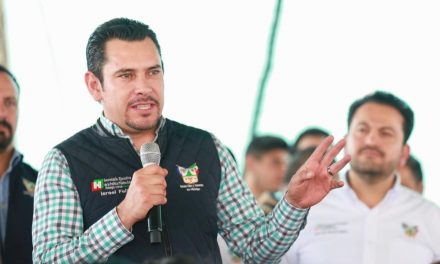 Encabeza Israel Félix audiencia pública en Pachuca
