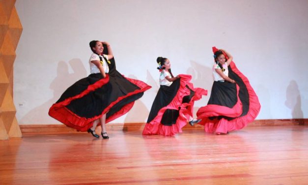 Ayuntamiento celebra al ballet Xolotl en su Primer Aniversario