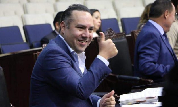 Canek Vázquez se defiende ante presuntos actos anticipados de campaña