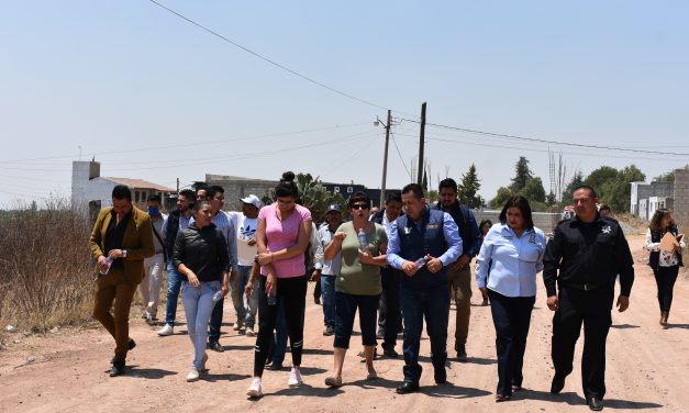 Entregan uniformes a Policía Municipal y PC de Santiago Tulantepec