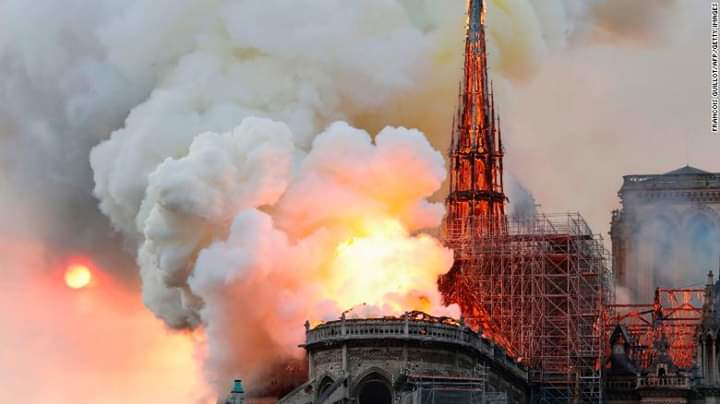Catedral de Notre Dame será difícil de salvar