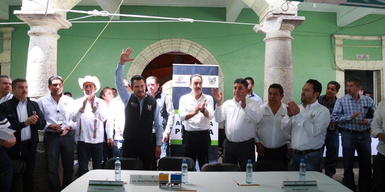 Supervisa Fayad audiencias públicas en Xochicoatlán