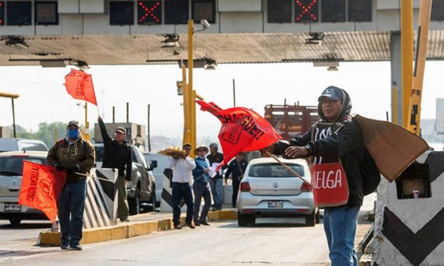 Sindicalizados de la UAM bloquearon la México-Cuernavaca