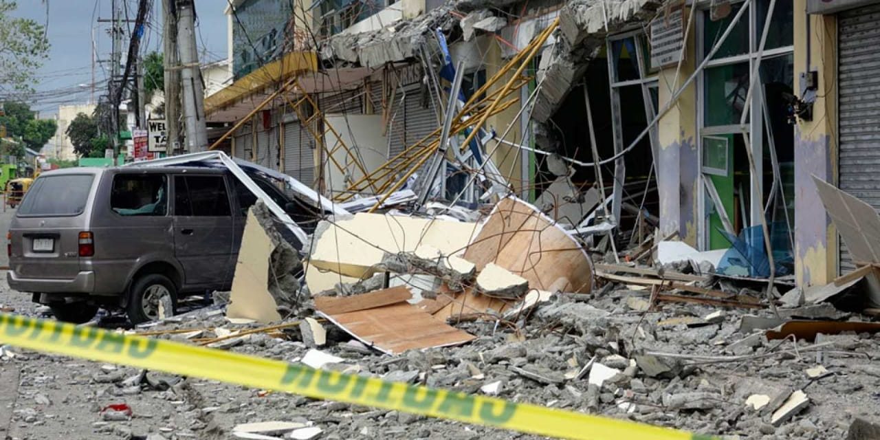 Al menos cinco muertos dejó temblor de 6.1 en Filipinas