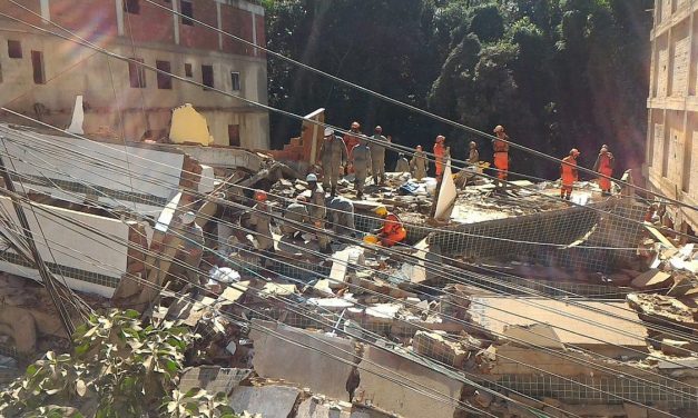 Al menos dos muertos tras derrumbe de edificios en Río de Janeiro