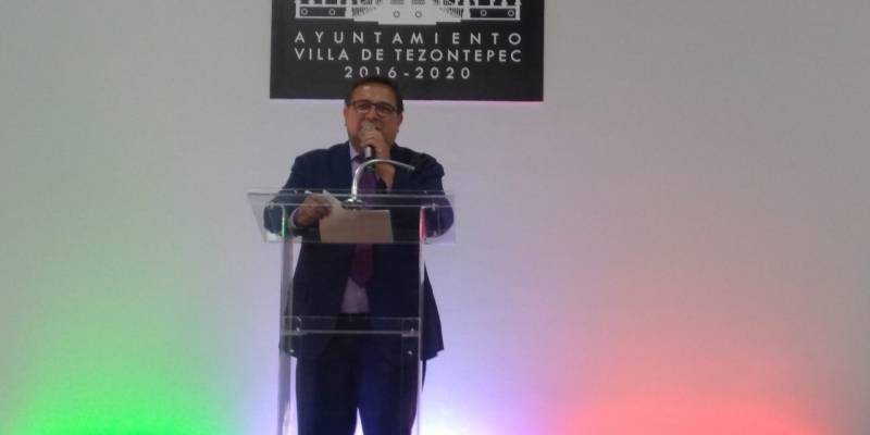 Alcalde de Villa de Tezontepec anuncia 13 obras para este 2019